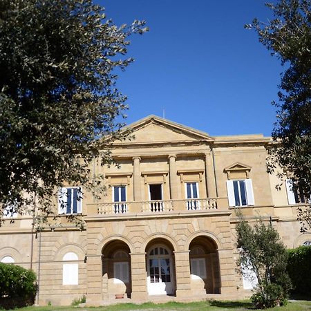 Villa Anselmi - Arteindiretta Livorno Bagian luar foto