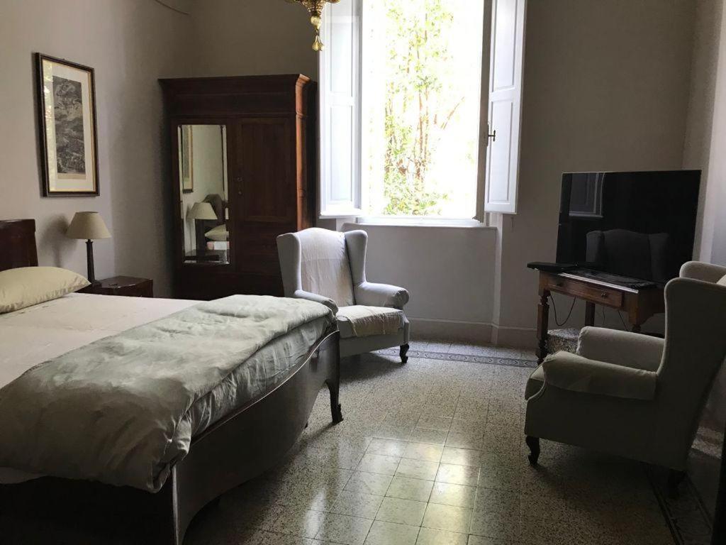 Villa Anselmi - Arteindiretta Livorno Bagian luar foto