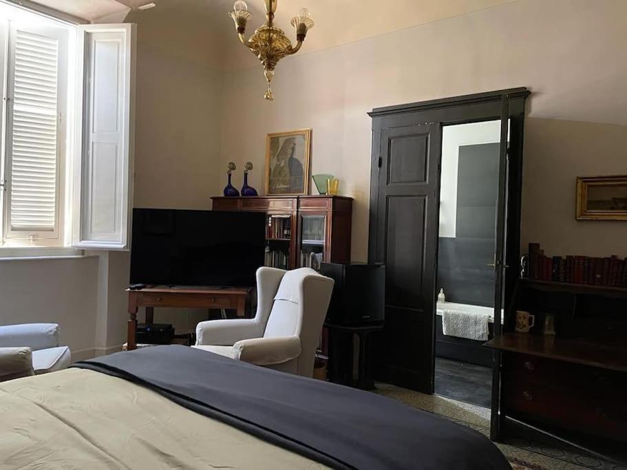Villa Anselmi - Arteindiretta Livorno Bagian luar foto