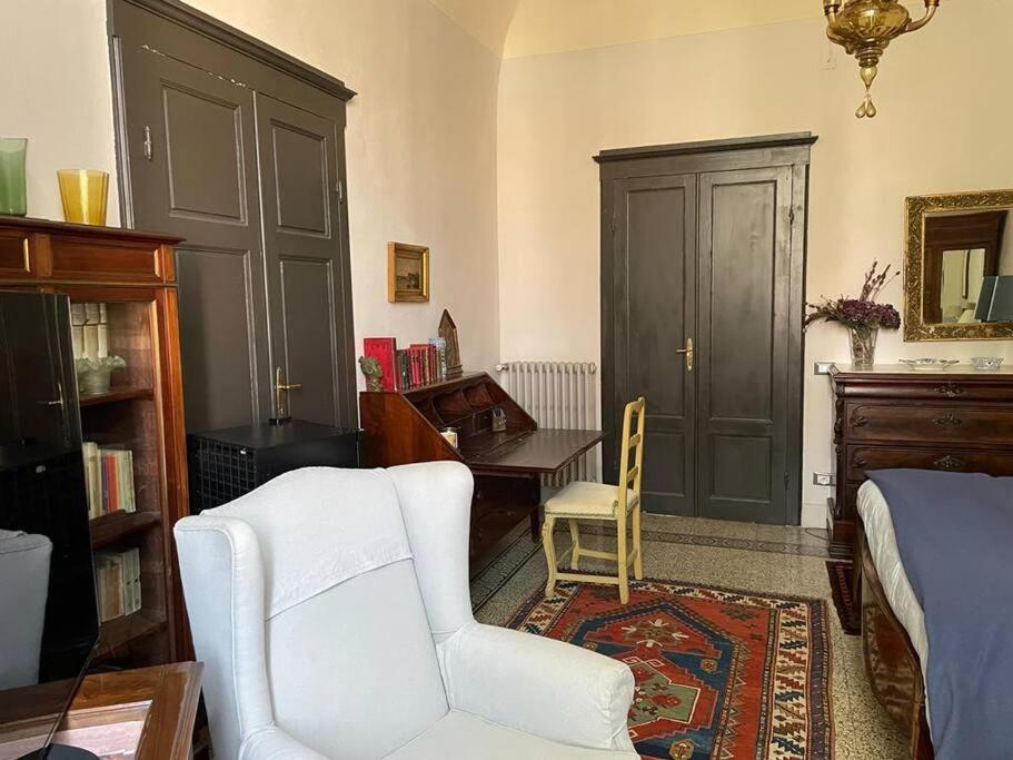 Villa Anselmi - Arteindiretta Livorno Bagian luar foto