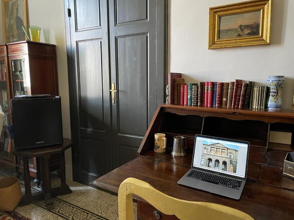 Villa Anselmi - Arteindiretta Livorno Bagian luar foto
