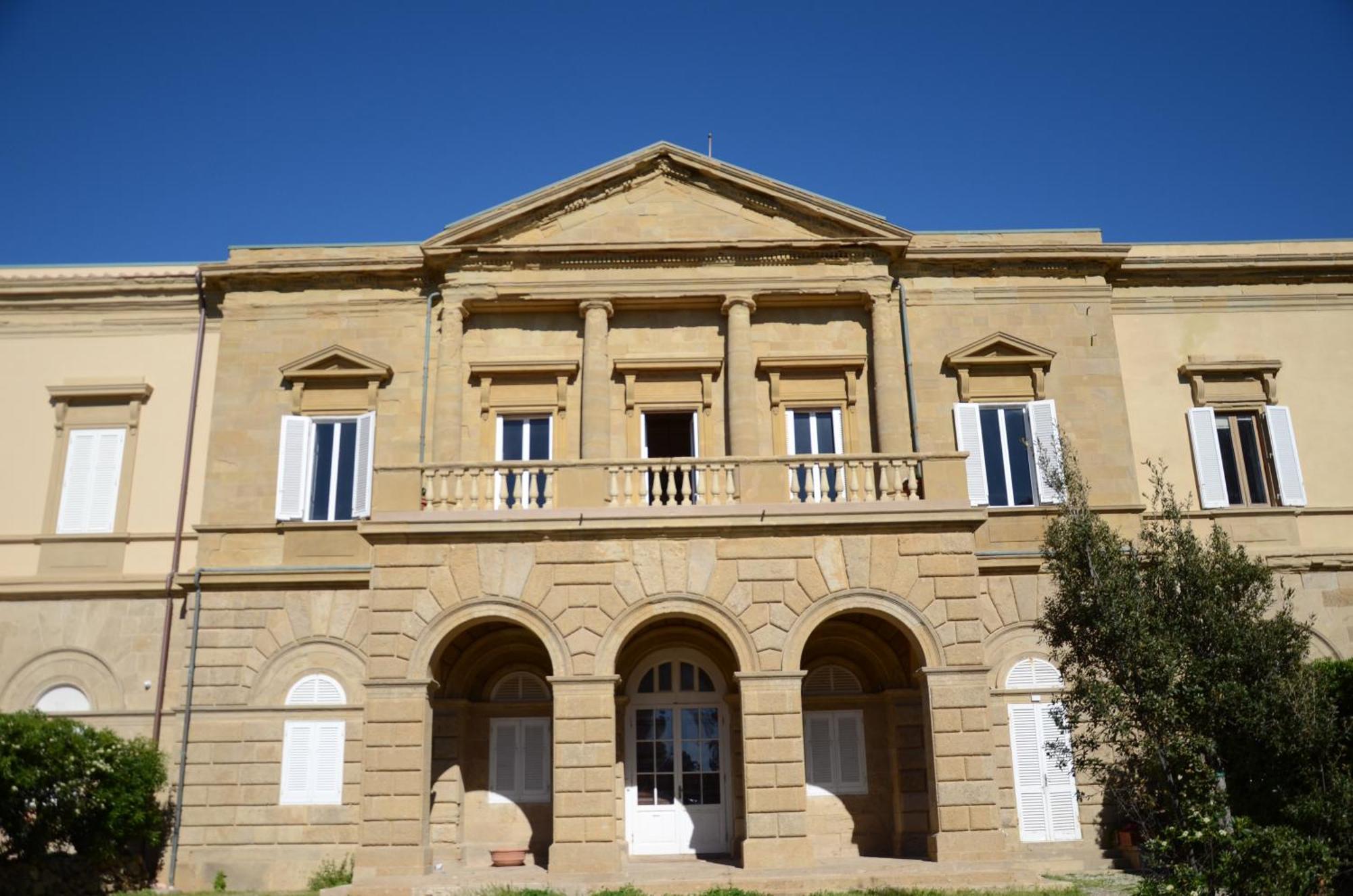 Villa Anselmi - Arteindiretta Livorno Bagian luar foto